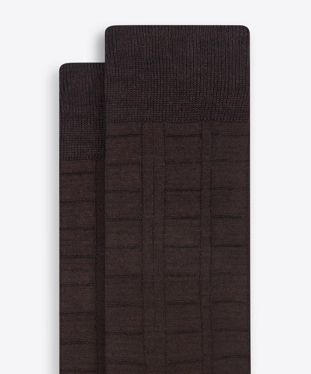 Raised Rib Stripe Mid-Calf Socks - Image 2